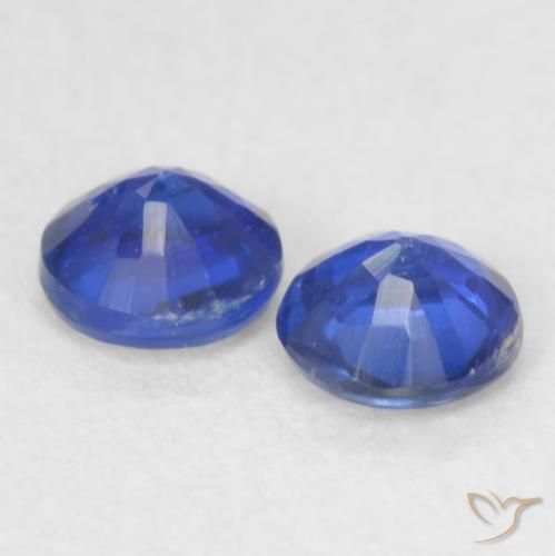 Shop natural 0.48ct Bleu marine Disthène gems, Tour, from Népal at GemSelect. In stock, global shipping!