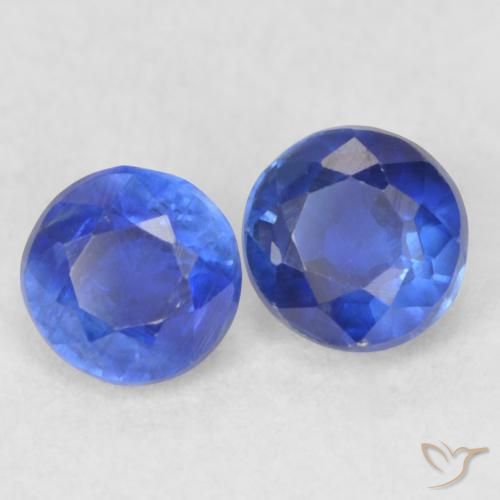 Shop natural 0.61ct Bleu foncé Disthène gems, Tour, from Népal at GemSelect. In stock, global shipping!
