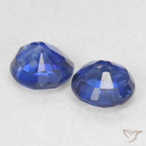 Shop natural 0.54ct Bleu foncé Disthène gems, Tour, from Népal at GemSelect. In stock, global shipping!