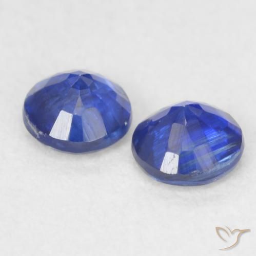 Shop natural 0.48ct Bleu marine Disthène gems, Tour, from Népal at GemSelect. In stock, global shipping!