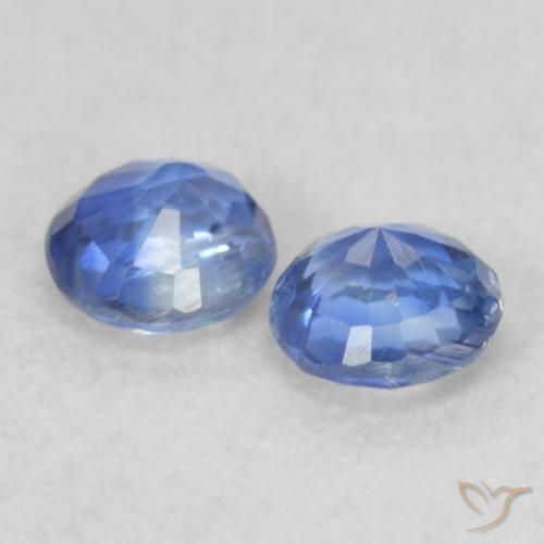 Shop natural 0.47ct Bleu franc Disthène gems, Tour, from Népal at GemSelect. In stock, global shipping!