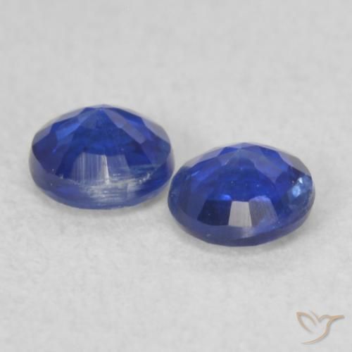Shop natural 0.46ct Bleu franc Disthène gems, Tour, from Népal at GemSelect. In stock, global shipping!