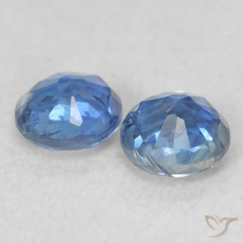 Shop natural 0.56ct Bleu foncé Disthène gems, Tour, from Népal at GemSelect. In stock, global shipping!