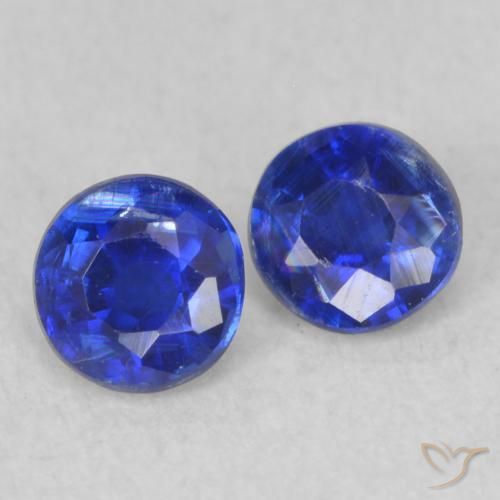 Shop natural 0.45ct Bleu foncé Disthène gems, Tour, from Népal at GemSelect. In stock, global shipping!