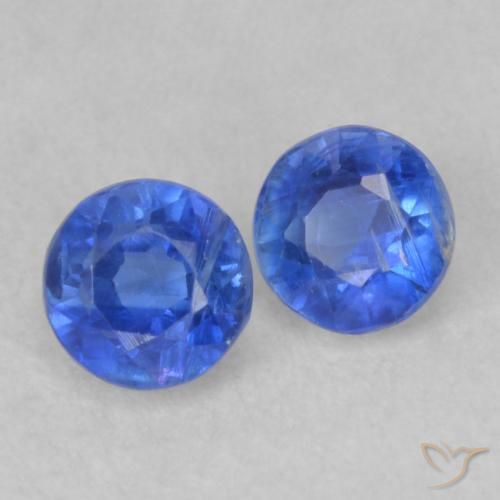 Shop natural 0.67ct Bleu foncé Disthène gems, Tour, from Népal at GemSelect. In stock, global shipping!