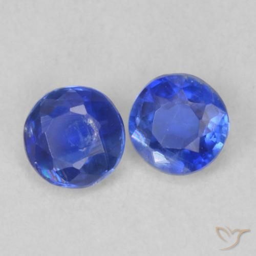 Shop natural 0.44ct Bleu marine Disthène gems, Tour, from Népal at GemSelect. In stock, global shipping!