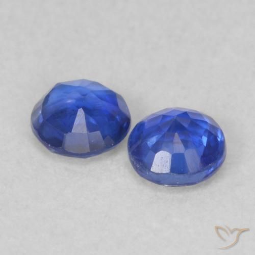 Shop natural 0.44ct Bleu marine Disthène gems, Tour, from Népal at GemSelect. In stock, global shipping!