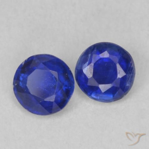 Shop natural 0.46ct Bleu foncé Disthène gems, Tour, from Népal at GemSelect. In stock, global shipping!