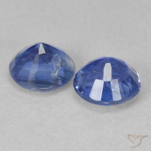 Shop natural 1.38ct Bleu franc Disthène gems, Tour, from Népal at GemSelect. In stock, global shipping!