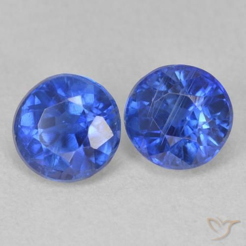 Shop natural 1.56ct Bleu franc Disthène gems, Tour, from Népal at GemSelect. In stock, global shipping!