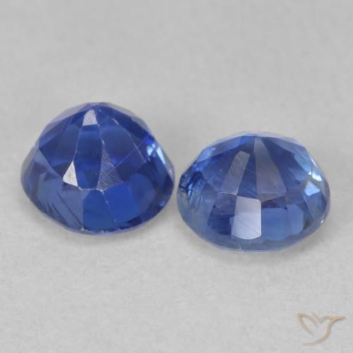 Shop natural 1.56ct Bleu franc Disthène gems, Tour, from Népal at GemSelect. In stock, global shipping!
