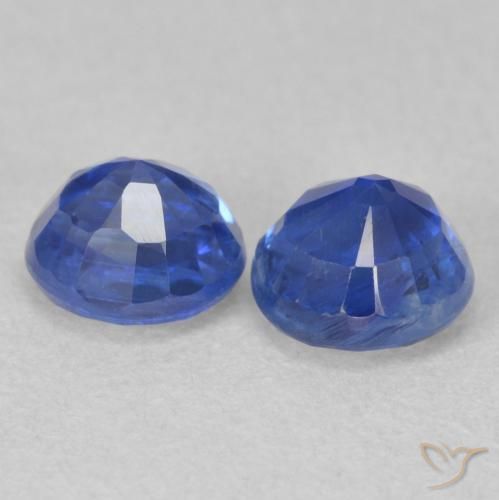 Shop natural 1.69ct Bleu franc Disthène gems, Tour, from Népal at GemSelect. In stock, global shipping!