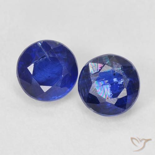 Shop natural 0.96ct Bleu foncé Disthène gems, Tour, from Népal at GemSelect. In stock, global shipping!