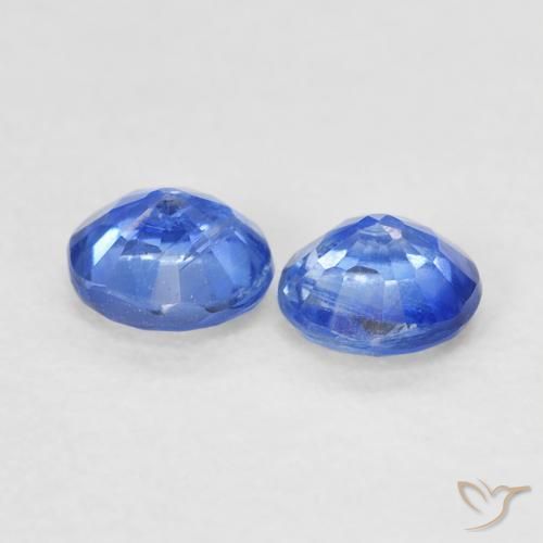 Shop natural 0.74ct Bleu clair Disthène gems, Tour, from Népal at GemSelect. In stock, global shipping!