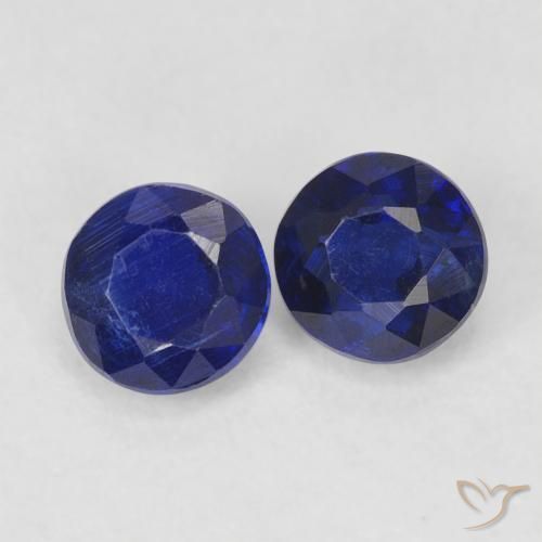 Shop natural 0.86ct Bleu foncé Disthène gems, Tour, from Népal at GemSelect. In stock, global shipping!