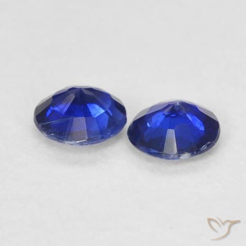 Shop natural 0.52ct Bleu marine Disthène gems, Tour, from Népal at GemSelect. In stock, global shipping!