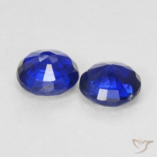 Shop natural 0.78ct Bleu royal Disthène gems, Tour, from Népal at GemSelect. In stock, global shipping!