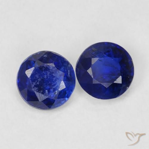 Shop natural 0.66ct Bleu royal Disthène gems, Tour, from Népal at GemSelect. In stock, global shipping!