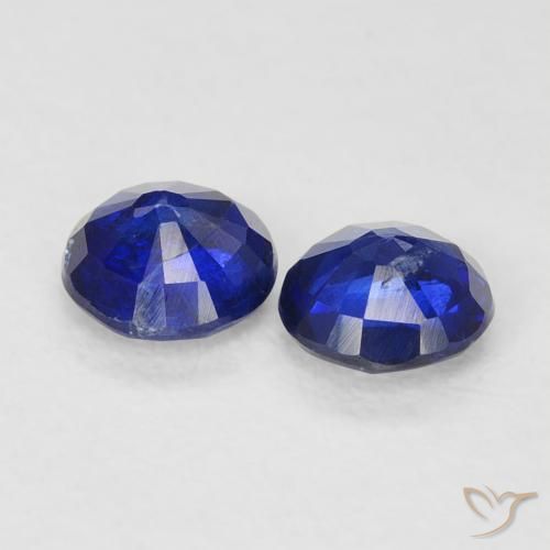 Shop natural 0.66ct Bleu royal Disthène gems, Tour, from Népal at GemSelect. In stock, global shipping!