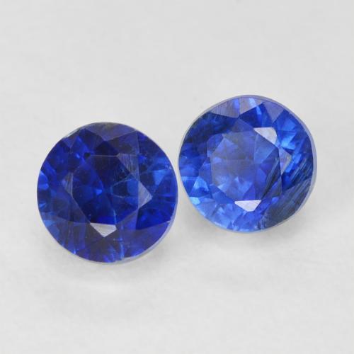 Shop natural 1.18ct Bleu royal Disthène gems, Tour, from Népal at GemSelect. In stock, global shipping!