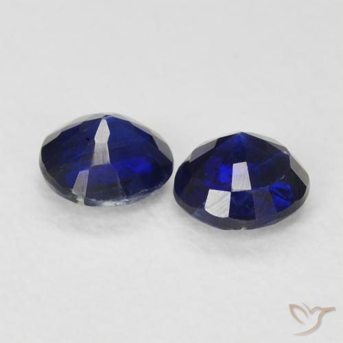 Shop natural 0.68ct Bleu royal Disthène gems, Tour, from Népal at GemSelect. In stock, global shipping!