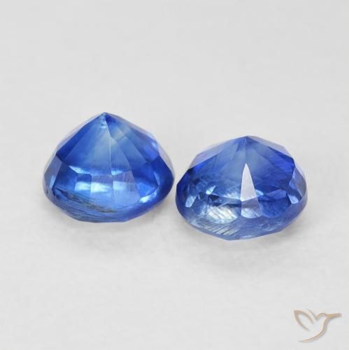 Shop natural 0.90ct Bleu azur profond Disthène gems, Tour, from Népal at GemSelect. In stock, global shipping!