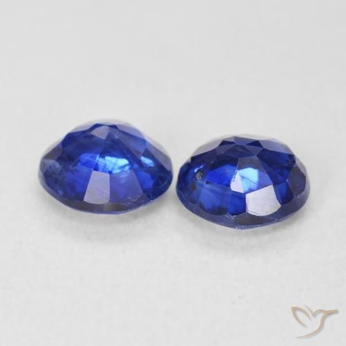 Shop natural 1.27ct Bleu foncé Disthène gems, Tour, from Népal at GemSelect. In stock, global shipping!