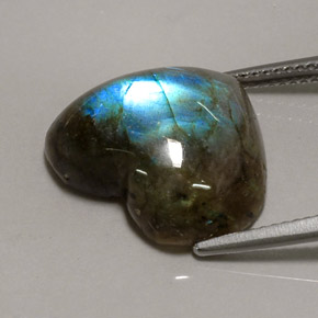Labradorite multicolore naturelle forme de coeur, 13,50 ct, translucide