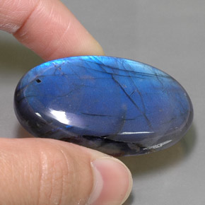 Labradorite multicolore naturelle coupe ovale, 93,88 ct, translucide