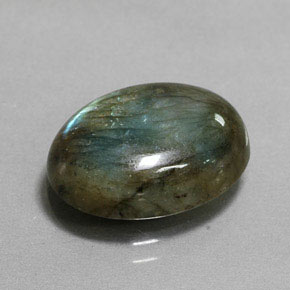 Labradorite multicolore naturelle coupe ovale, 8,06 ct, translucide
