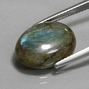 Labradorite multicolore naturelle coupe ovale, 8,06 ct, translucide
