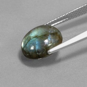 Labradorite multicolore naturelle coupe ovale, 3,75 ct, translucide