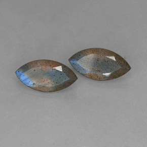 Achetez naturel ct Éclat Bleu Gris Labradorite gems, Transparent, En provenance Madagascar chez GemSelect. En stock, livraison internationale!