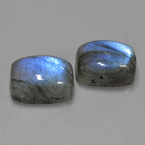 Achetez naturel ct Éclat Bleu Gris Labradorite gems, Coupe coussin, En provenance Madagascar chez GemSelect. En stock, livraison internationale!