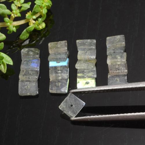 Achetez naturel 4,50ct multicolore labradorite gems, carré, en provenance madagascar chez gemselect. en stock, livraison internationale!