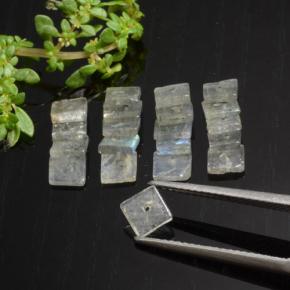 Achetez naturel 5.30ct Multicolore Labradorite gems, Carré, En provenance Madagascar chez GemSelect. En stock, livraison internationale!