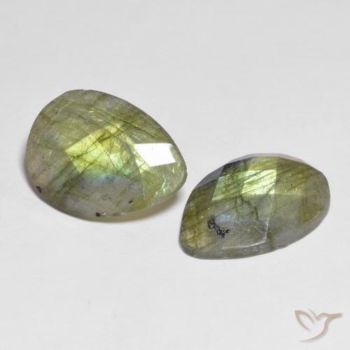 Shop natural 13.42ct Multicolore Labradorite gems, En forme de poire, from Madagascar at GemSelect. In stock, global shipping!