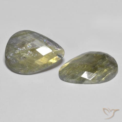 Shop natural 18.15ct Multicolore Labradorite gems, En forme de poire, from Madagascar at GemSelect. In stock, global shipping!