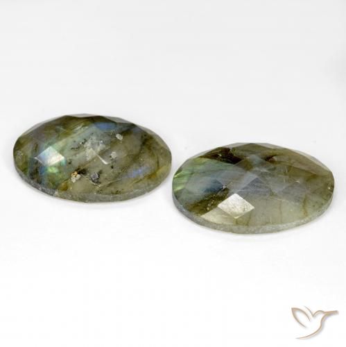 Shop natural 21.18ct Multicolore Labradorite gems, ovale, from Madagascar at GemSelect. In stock, global shipping!