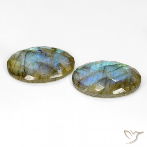 Shop natural 20.09ct Multicolore Labradorite gems, ovale, from Madagascar at GemSelect. In stock, global shipping!