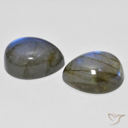 Shop natural 21.30ct Multicolore Labradorite gems, En forme de poire, from Madagascar at GemSelect. In stock, global shipping!