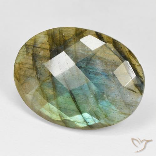 Labradorite Multicolore naturelle ovale, 26.37 ct, Opaque