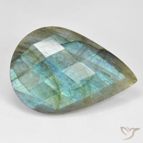 Labradorite Multicolore naturelle En forme de poire, 31.15 ct, Opaque