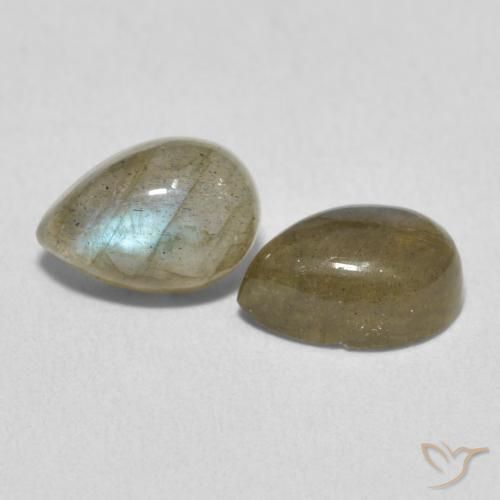 Shop natural 3.34ct Multicolore Labradorite gems, En forme de poire, from Madagascar at GemSelect. In stock, global shipping!
