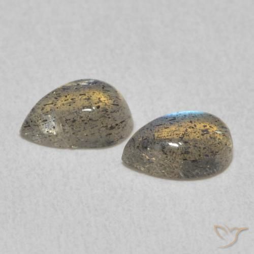 Shop natural 0.92ct Multicolore Labradorite gems, En forme de poire, from Madagascar at GemSelect. In stock, global shipping!