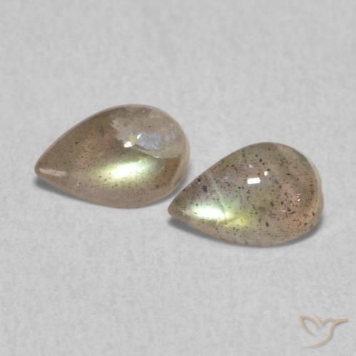 Shop natural 0.79ct Multicolore Labradorite gems, En forme de poire, from Madagascar at GemSelect. In stock, global shipping!