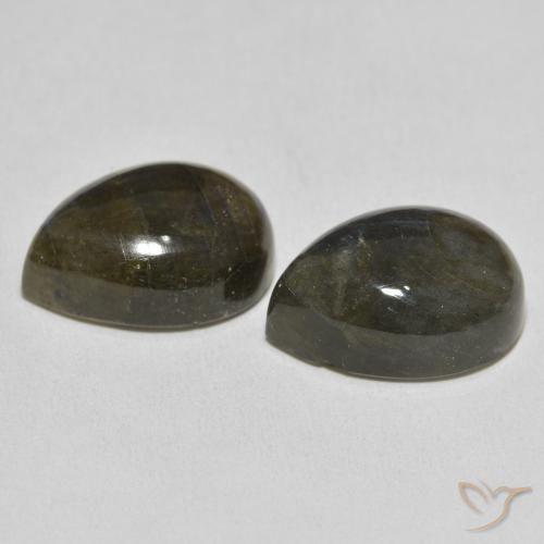 Shop natural 20.86ct Multicolore Labradorite gems, En forme de poire, from Madagascar at GemSelect. In stock, global shipping!