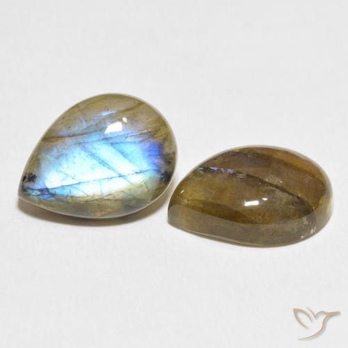 Shop natural 16.50ct Multicolore Labradorite gems, En forme de poire, from Madagascar at GemSelect. In stock, global shipping!