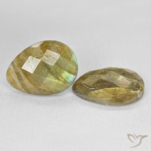 Shop natural 11.14ct Multicolore Labradorite gems, En forme de poire, from Madagascar at GemSelect. In stock, global shipping!