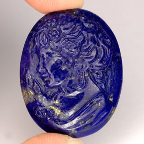Lapis-lazuli violet naturelle forme fantaisie, 43,25 ct, opaque